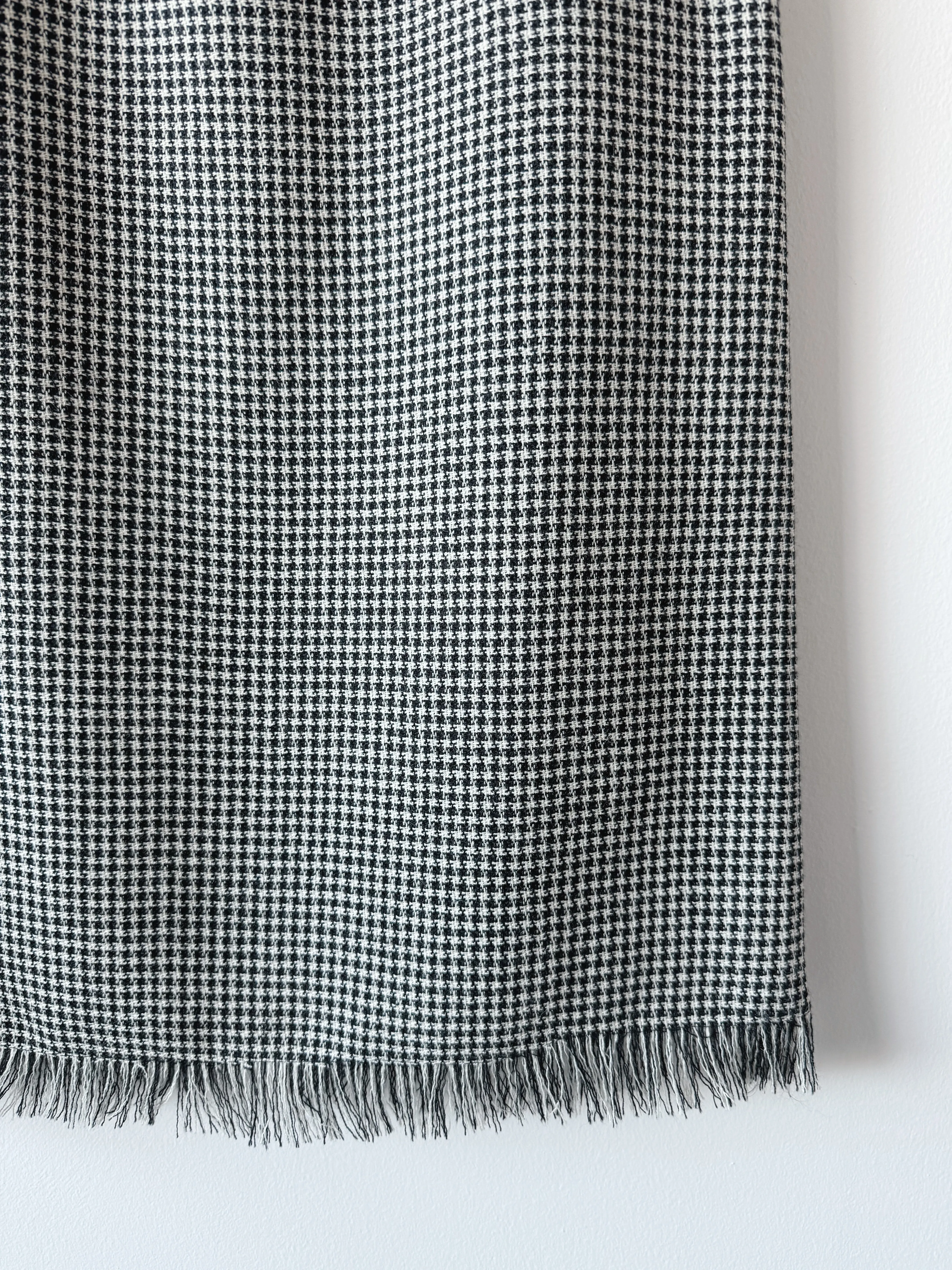 90s Vintage Houndstooth Tweed Wool Fringe Maxi Skirt (W27")