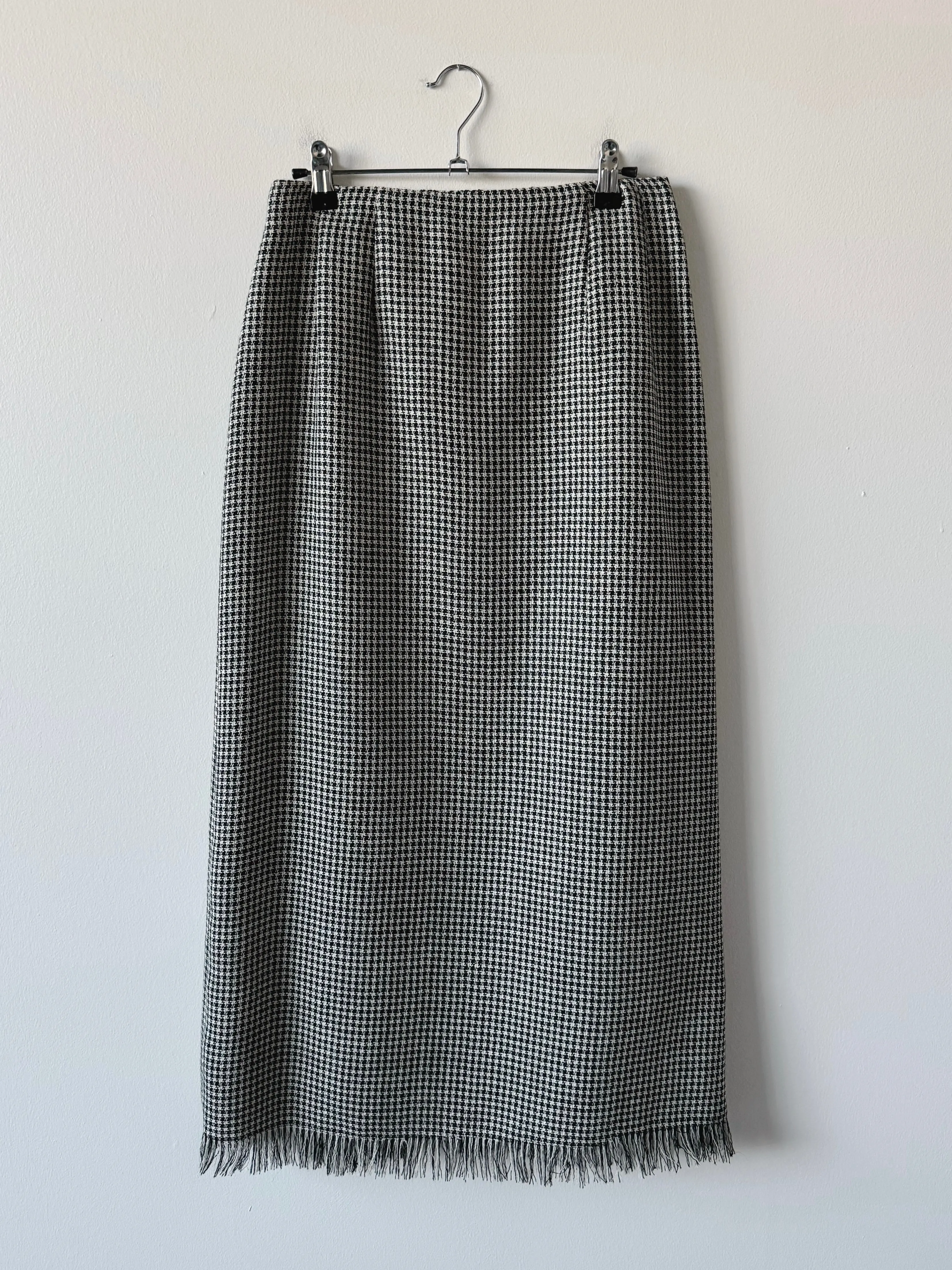 90s Vintage Houndstooth Tweed Wool Fringe Maxi Skirt (W27")