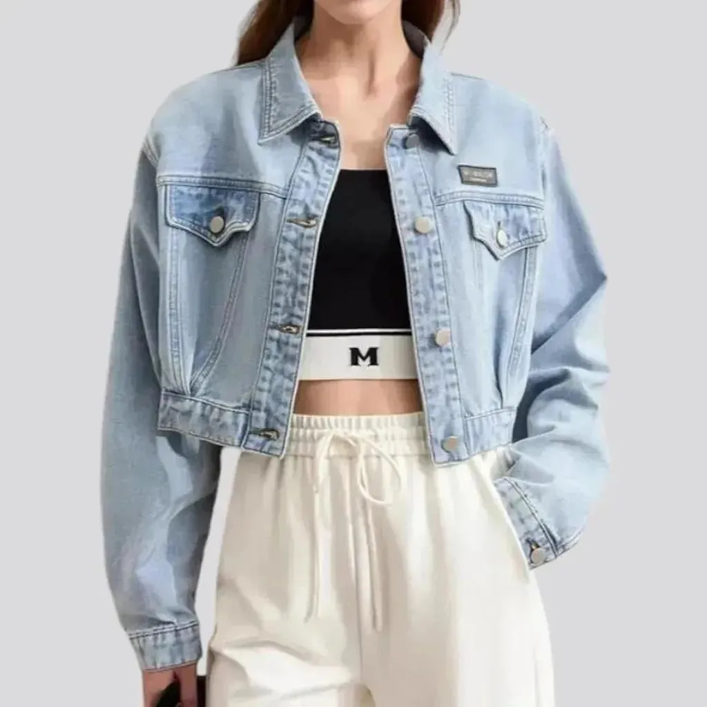 Chic denim jacket for women